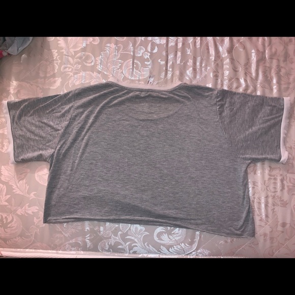 Crop top - Picture 4 of 4